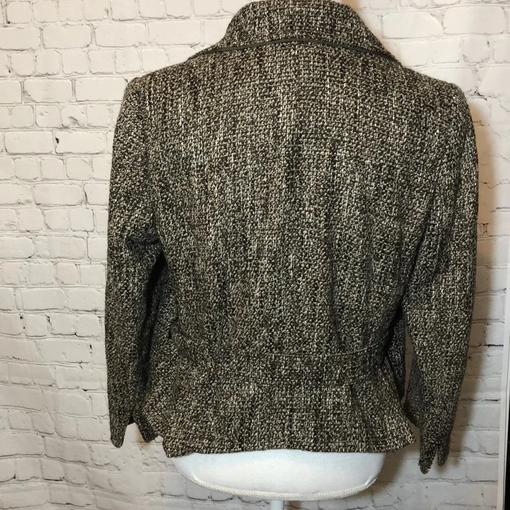 Elie Tahari One Button Wool Tweed Blazer